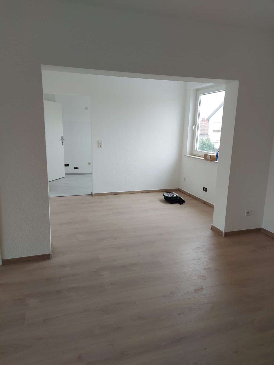 Wohnung: Boden und Wände erneuert, nachher (Foto: Thielmann Innenausbau)